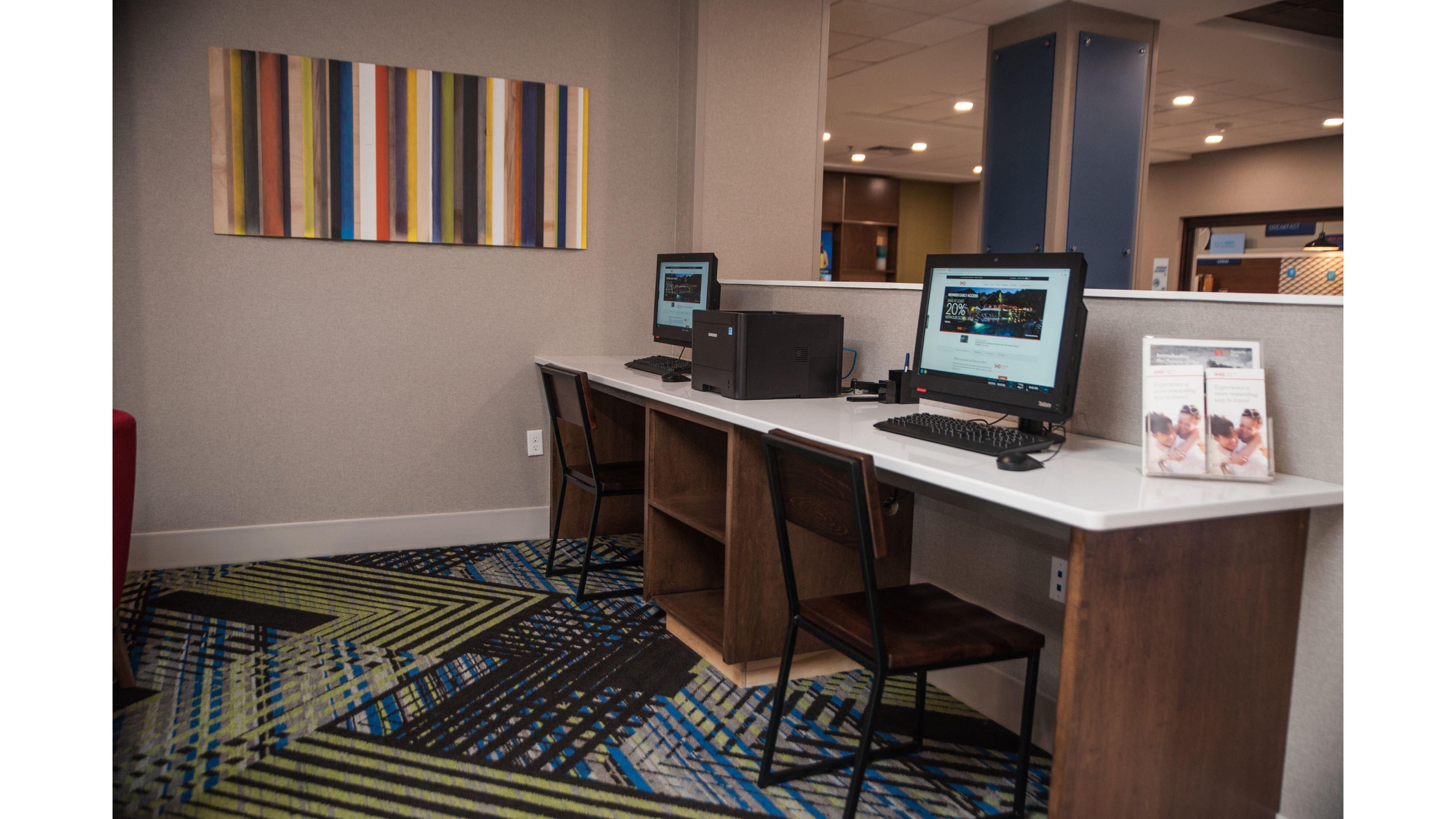 Holiday Inn Express Hotel & Suites Norfolk By Ihg Dış mekan fotoğraf