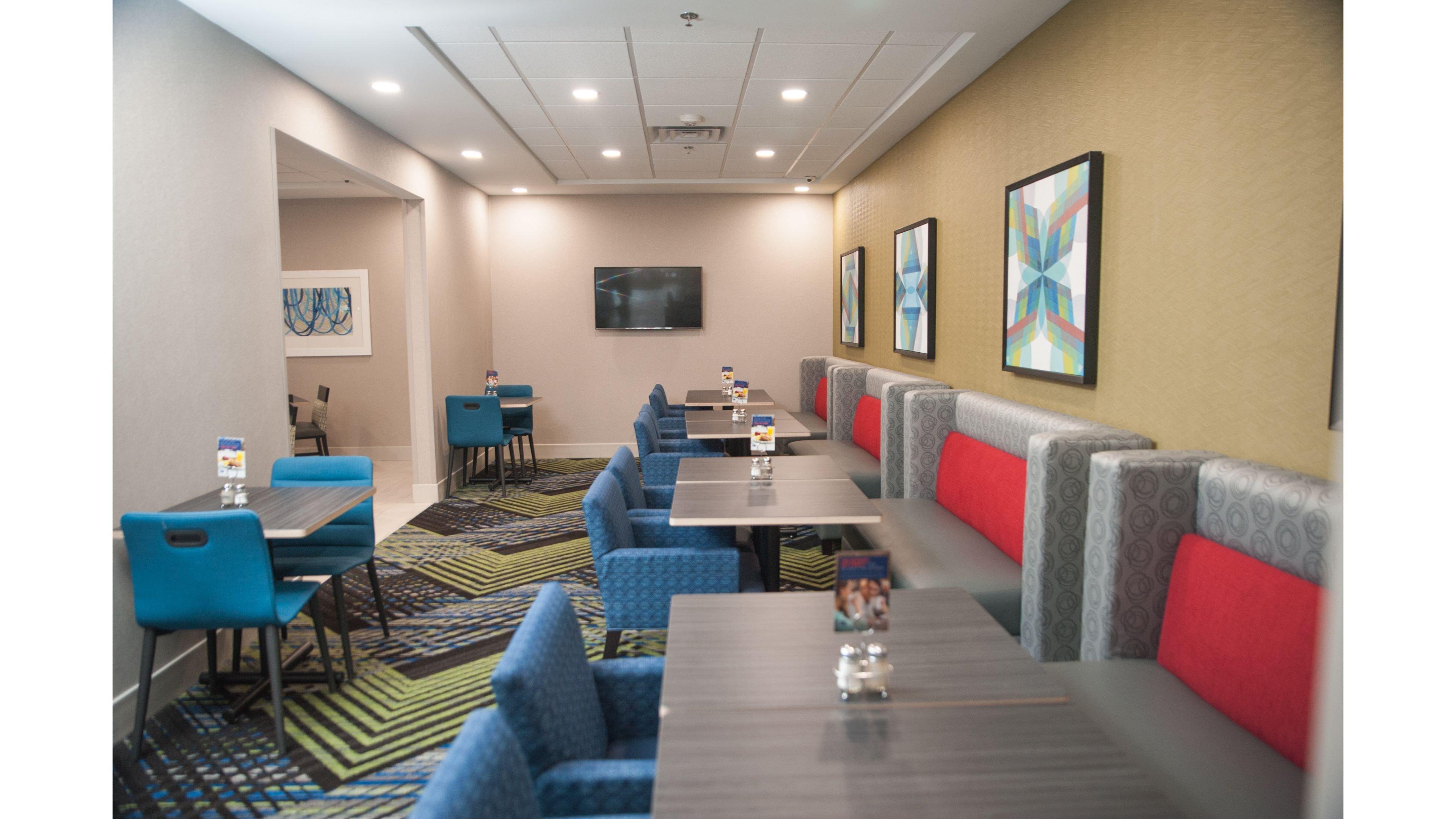 Holiday Inn Express Hotel & Suites Norfolk By Ihg Dış mekan fotoğraf
