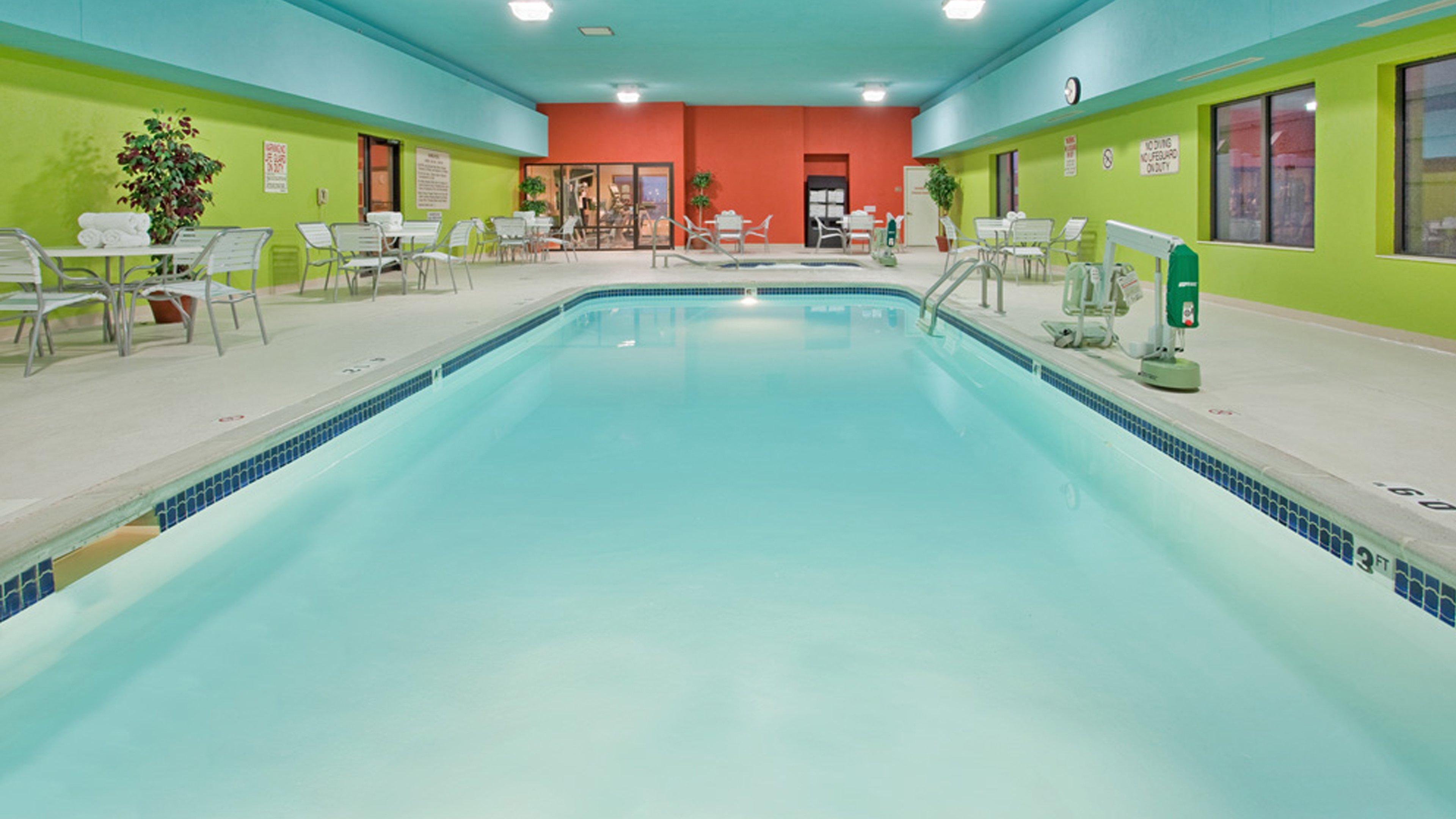 Holiday Inn Express Hotel & Suites Norfolk By Ihg Dış mekan fotoğraf